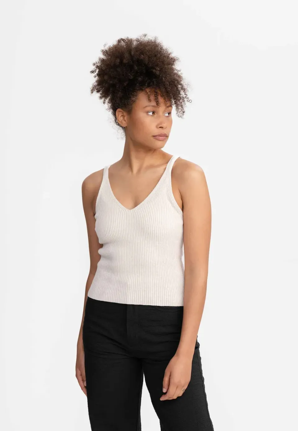 MELA RHADA V-Neck Strick Top spring melange Bio-Baumwolle