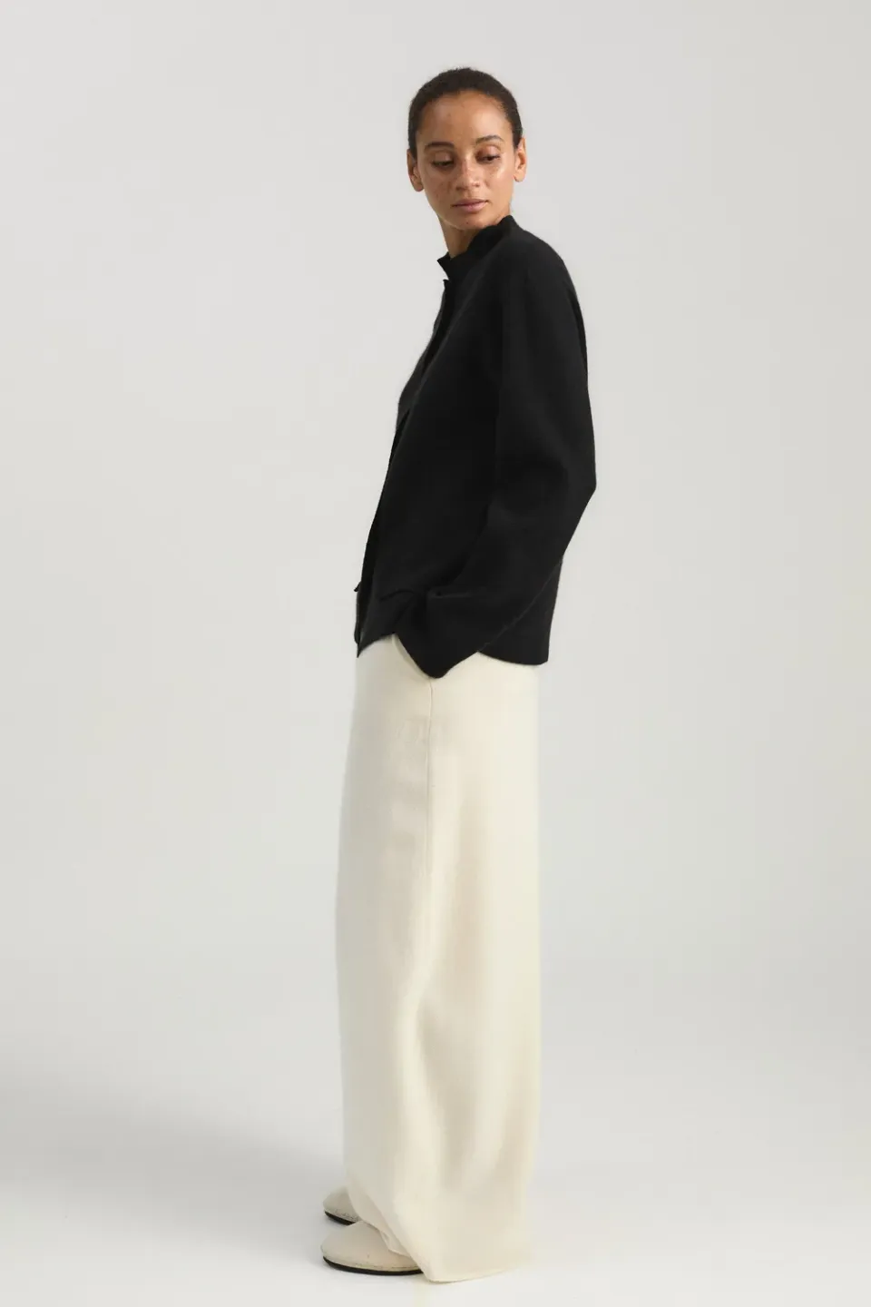 Oyuna Niaza Jacke Black wendbar