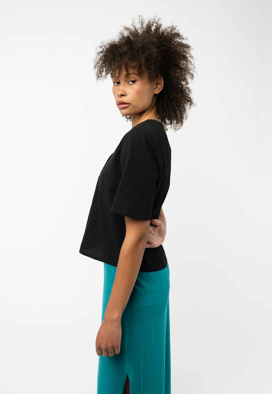 MELA NALA Bluse schwarz aus Bio-Baumwolle