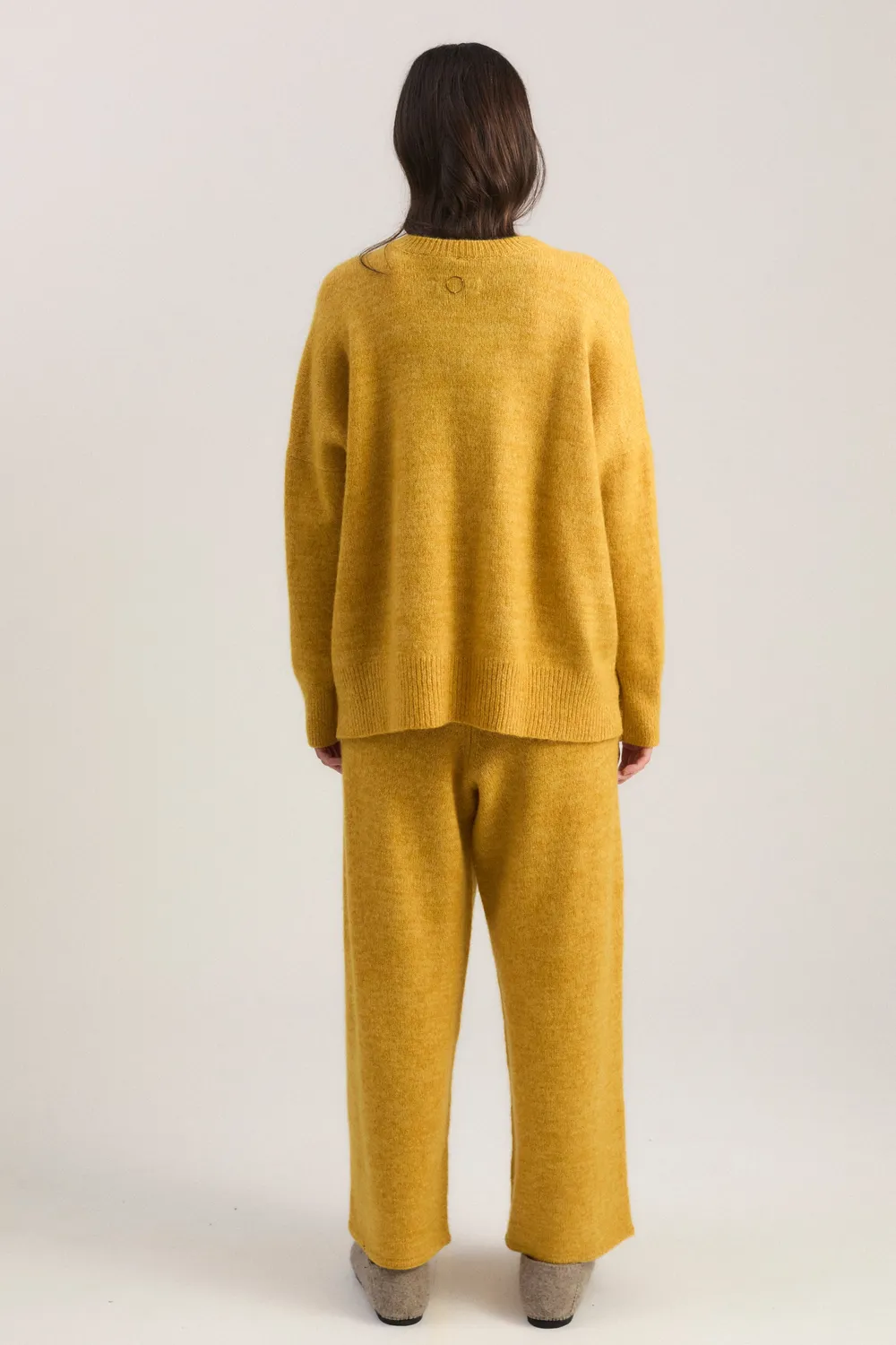 Oyuna Mori Pullover Sun & Ray cropped flauschig