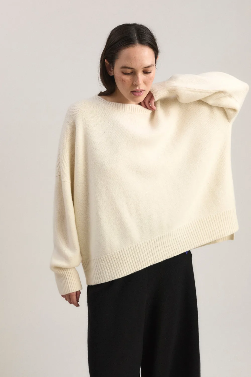 Oyuna Aila Sweater Pullover Ivory Oversize
