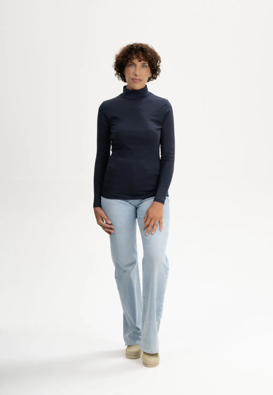MELA ANCHAL Turtleneck Shirt schwarz Bio-Baumwolle