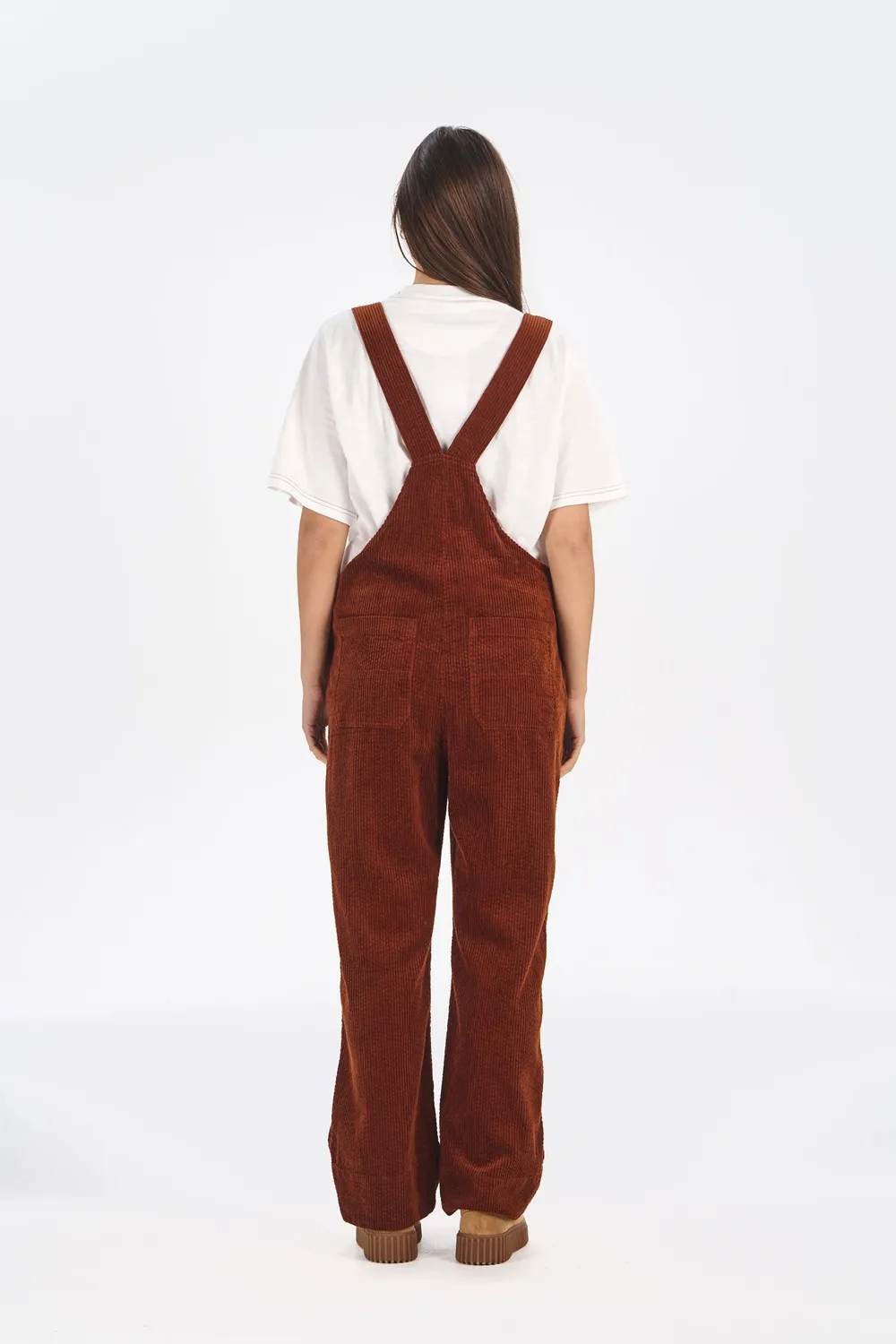KOMODO LENI Latzhose Chestnut Cord Bio-Baumwolle