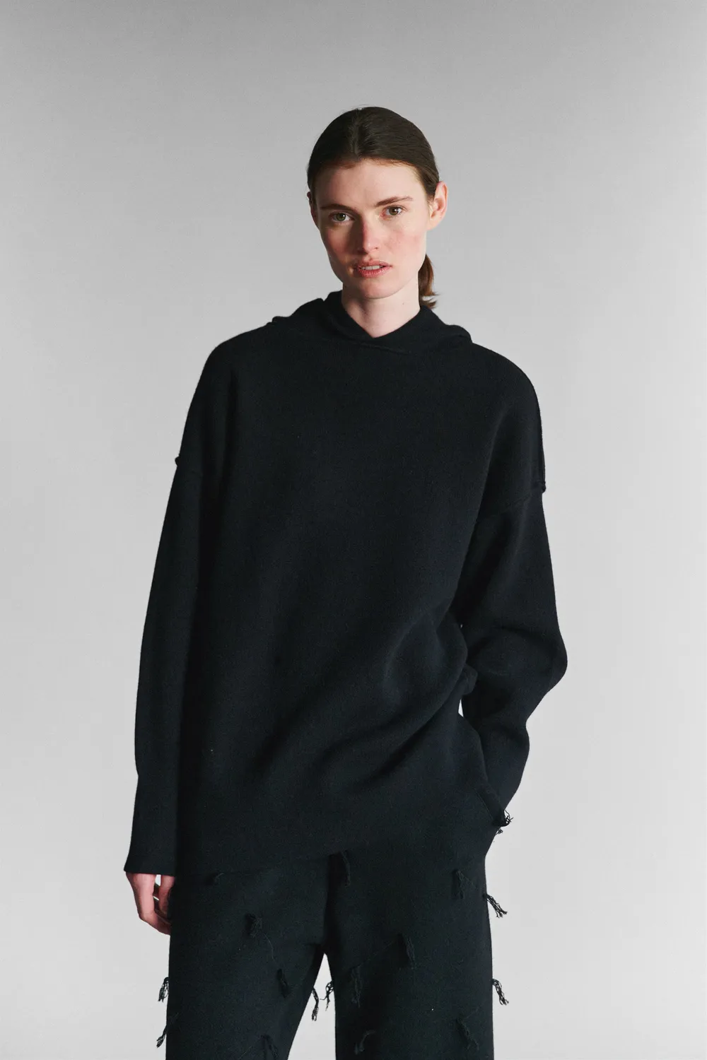 Oyuna Seku Hoodie Schwarz Wendekaschmir
