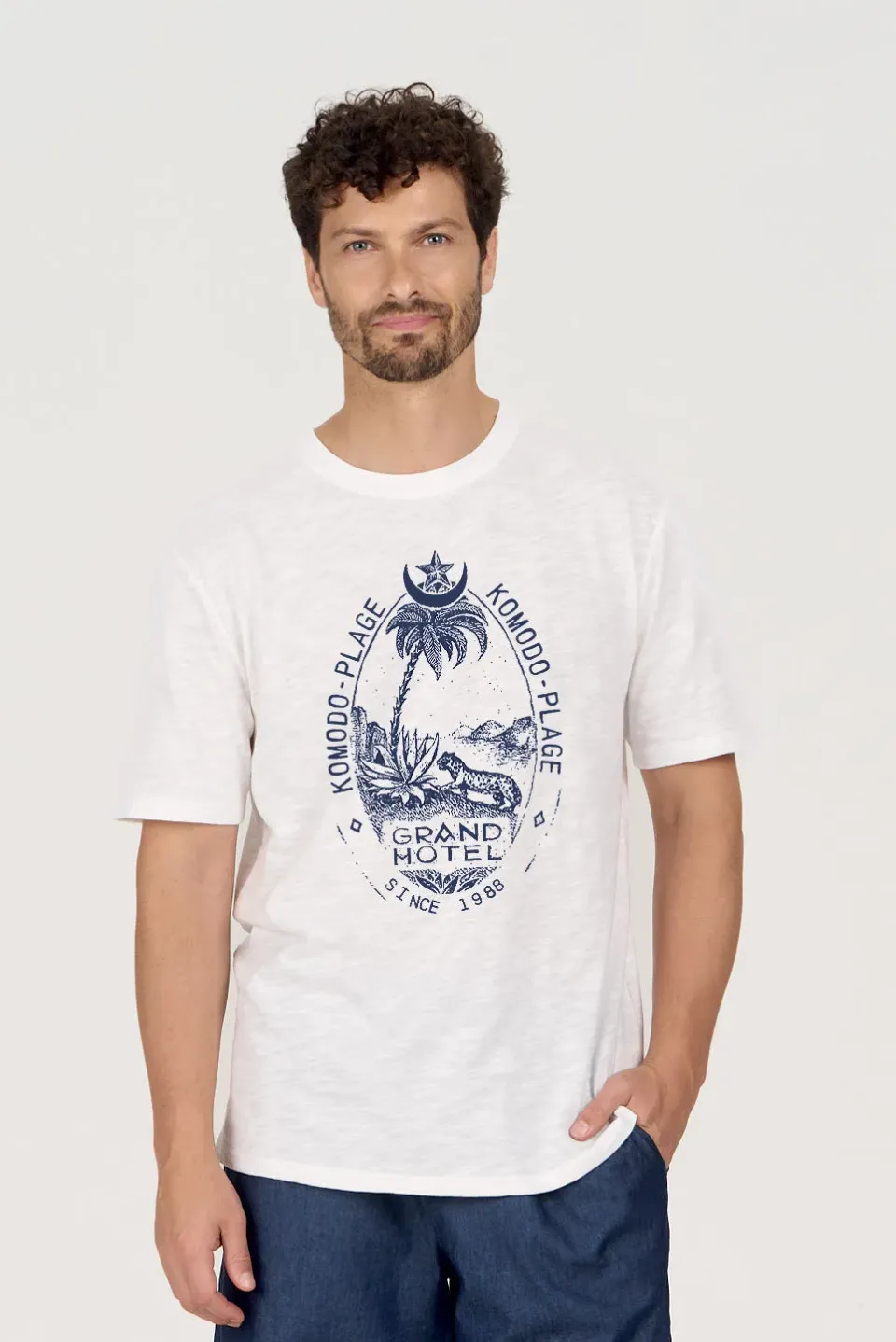 Komodo Grand Hotel T-Shirt Herren weiß Print
