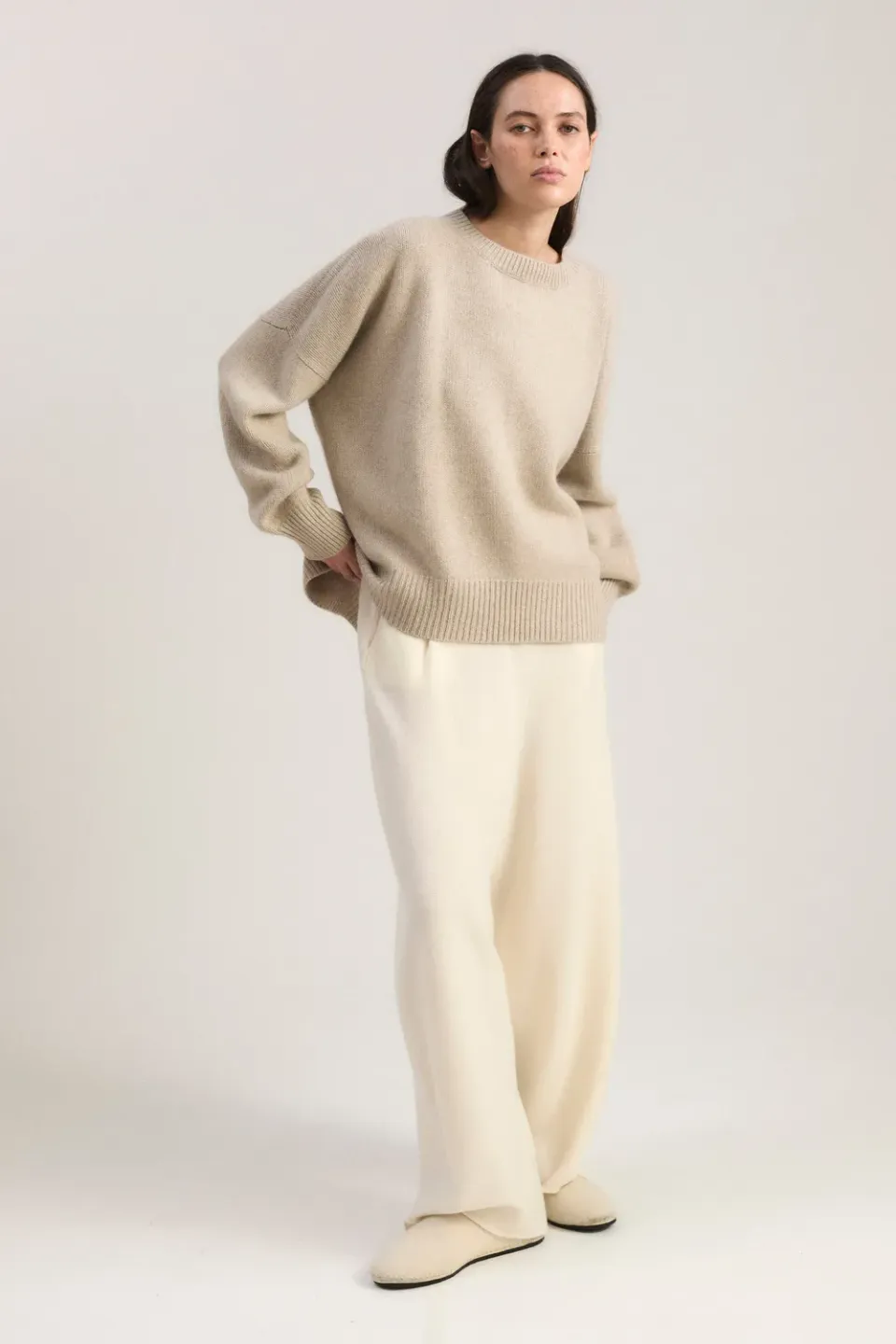 Oyuna Aila Pullover Feather Oversize