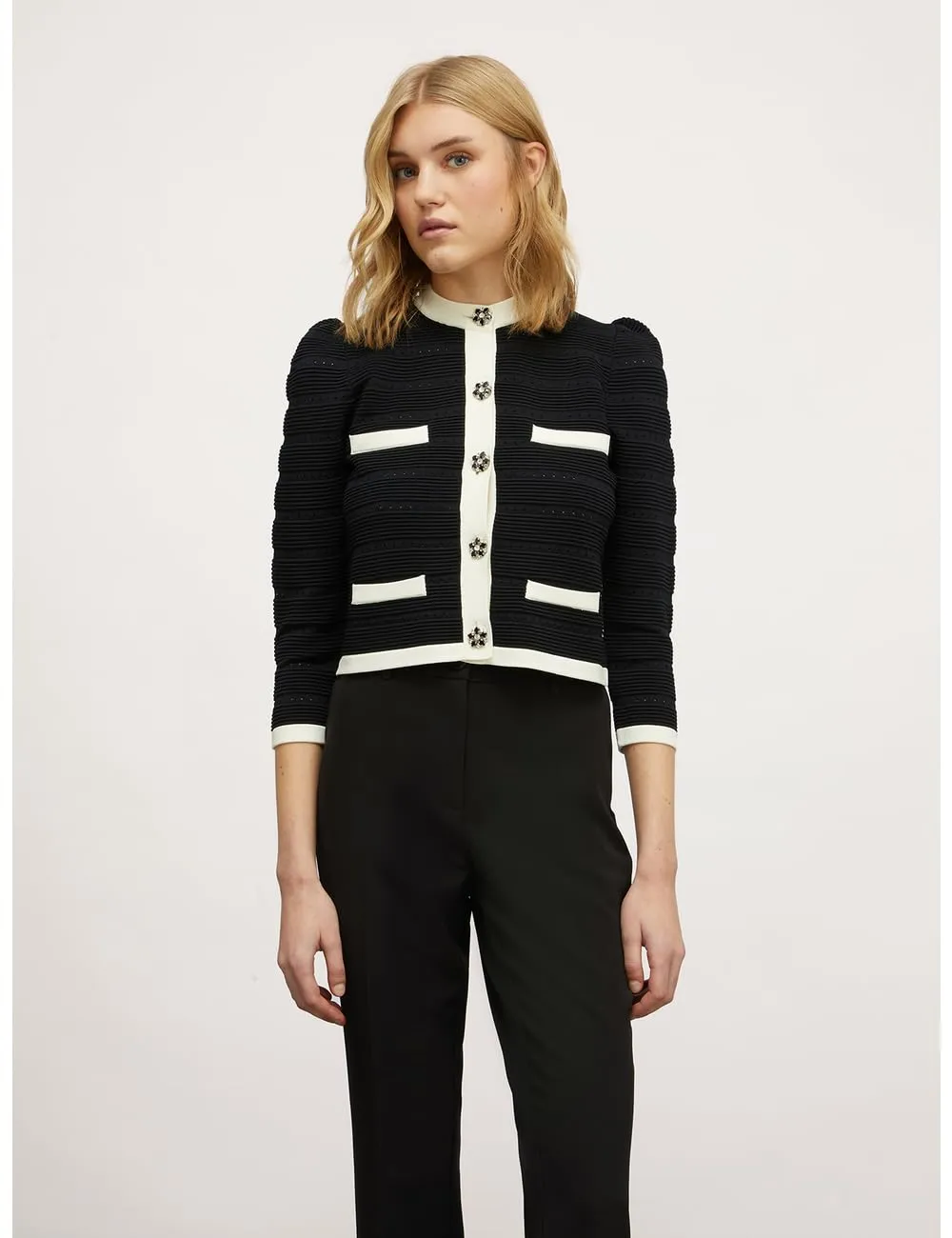 Motivi Ottoman Cardigan kurz mit Schmuckknöpfen