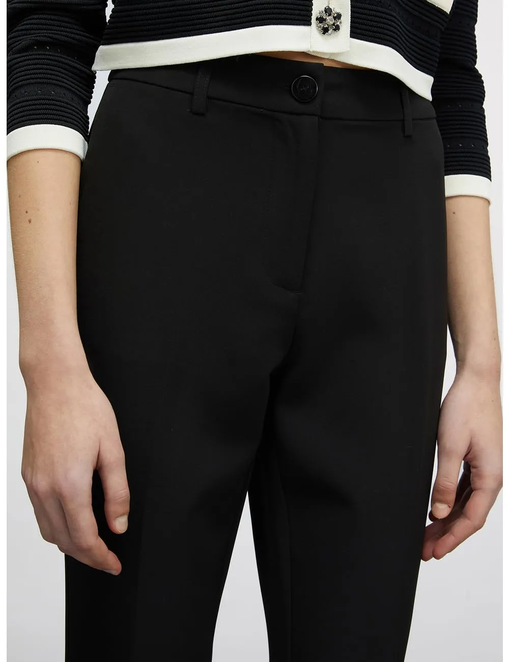 Motivi Flare-Hose Stretch Bügelfalte technisch