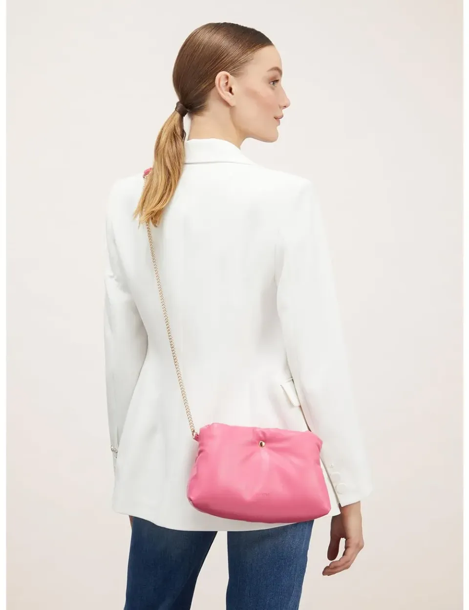 Motivi Clutch Bag Spring Summer 24 Puffeffekt mit Goldkette