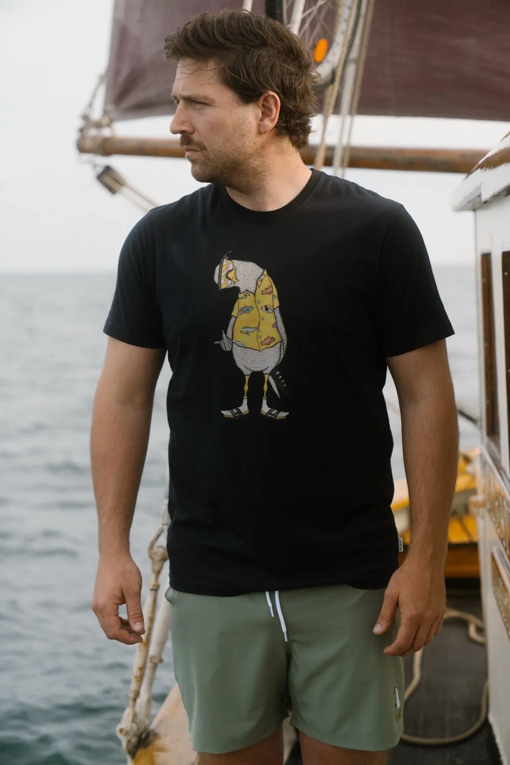 LAKOR Flipping The Bird T-Shirt Moonless Night Bio-Baumwolle