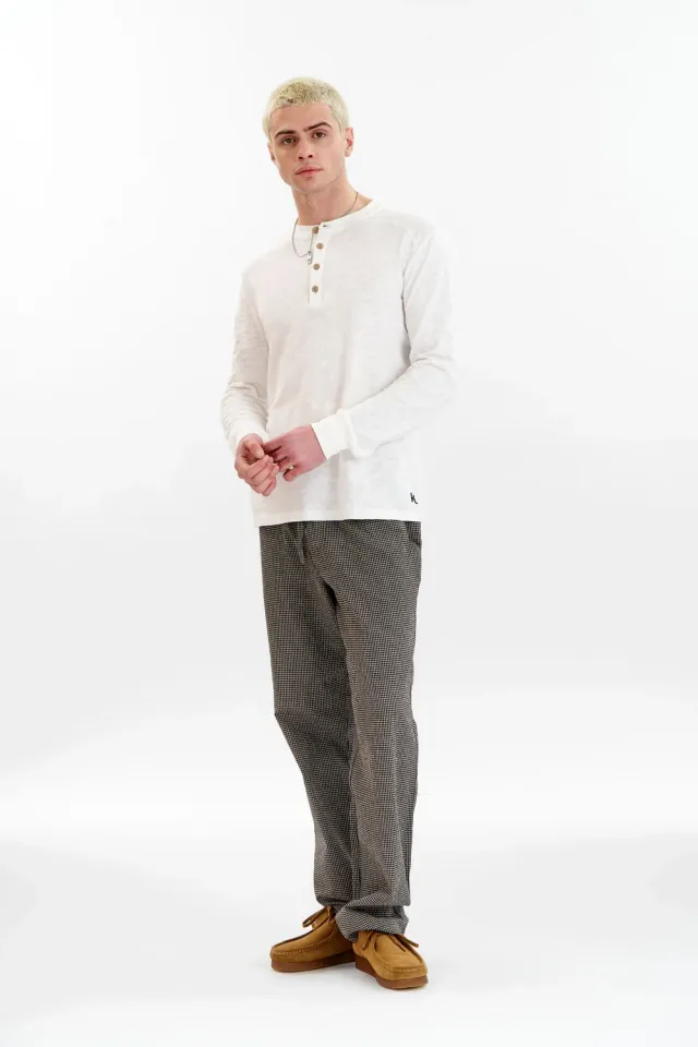 KOMODO JOSHUA Hose Check aus Bio-Baumwolle