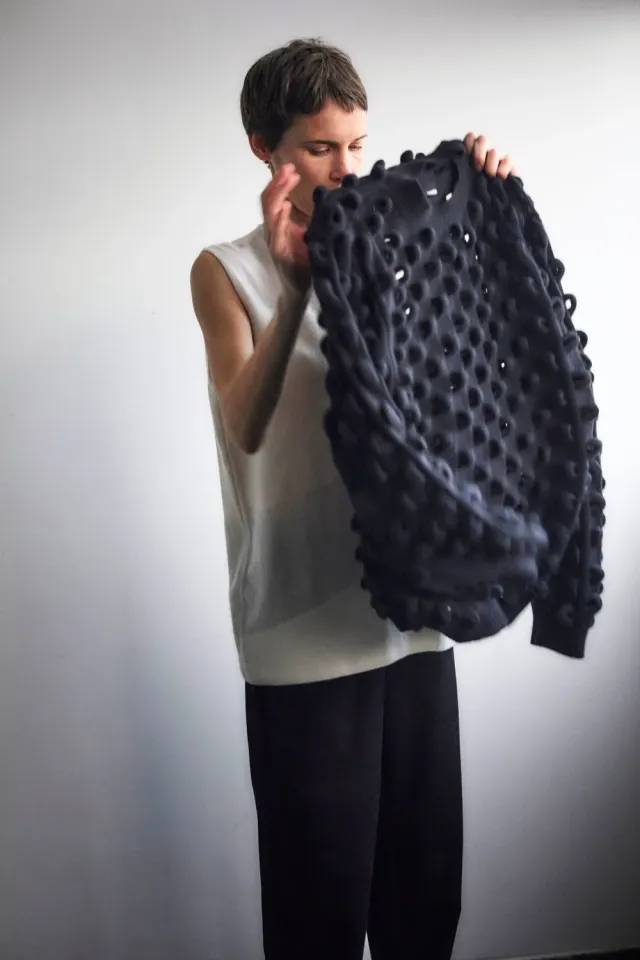 Oyuna Marui Pullover Schwarz 3D-Strick