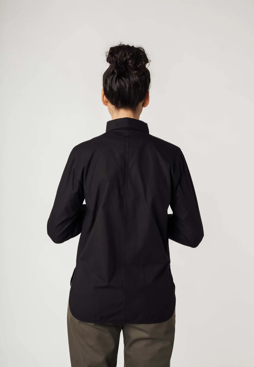 MELA NAINA Bluse schwarz XL aus Bio-Baumwolle