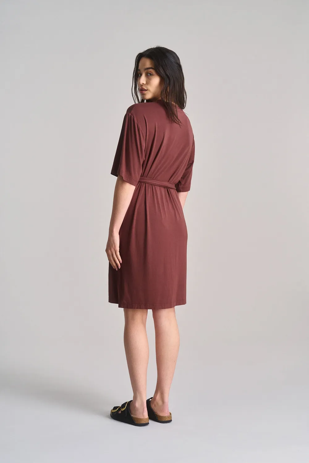 KOMODO SADIE Kleid Schoko Modal mit Gürtel