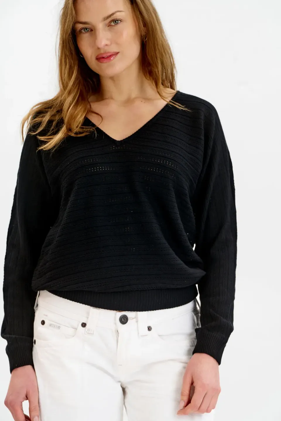 KOMODO PIA Pointelle Pullover Schwarz Bio-Baumwolle
