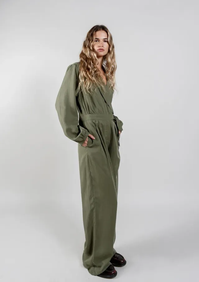 KOMODO KANGRA Jumpsuit Grün Gr. 44 aus Tencel