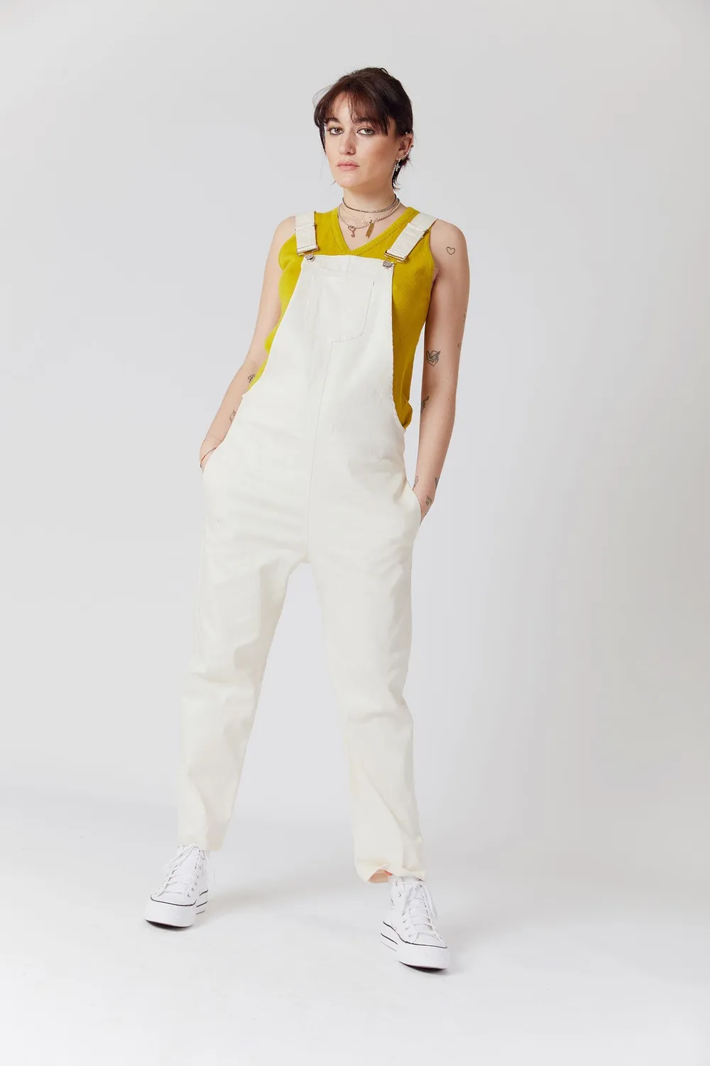 Komodo Joy Latzhose Damen off-white Bio-Baumwolle