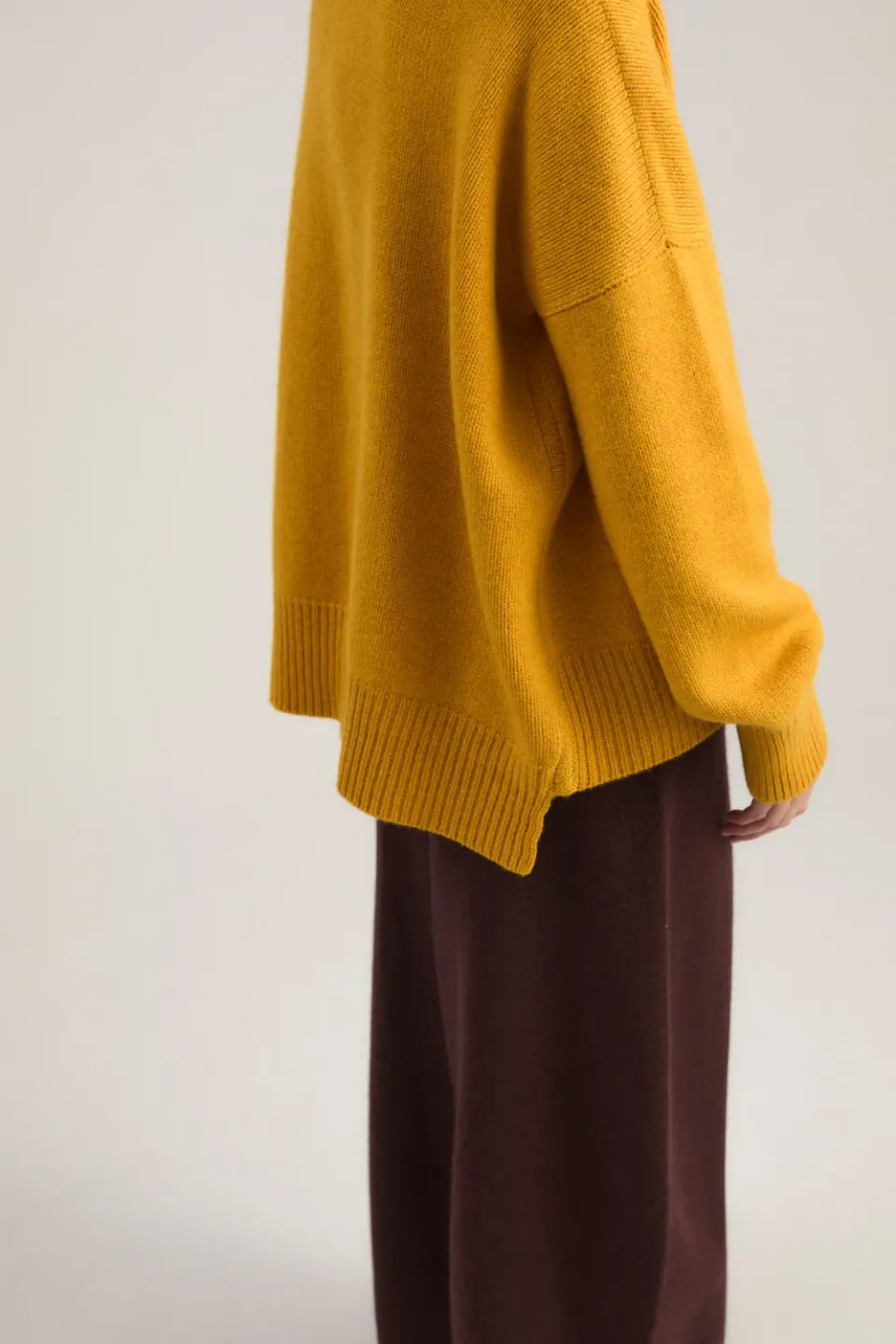 Oyuna Aire Cardigan Amber offen