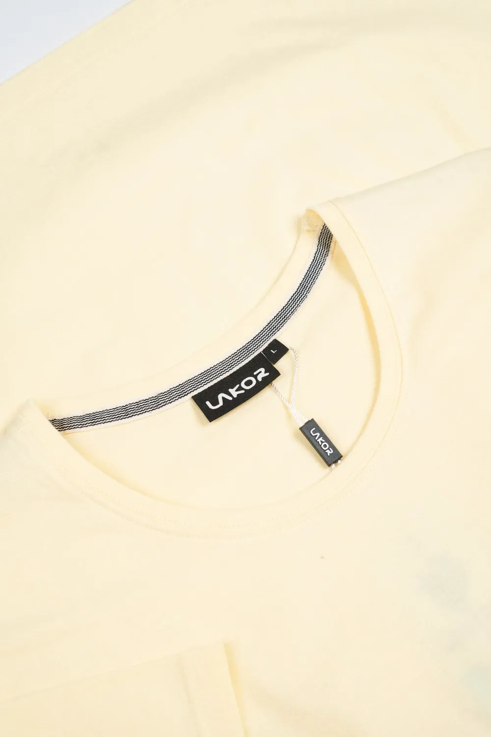 LAKOR Pool Party Penguin T-Shirt Anise Flower Bio