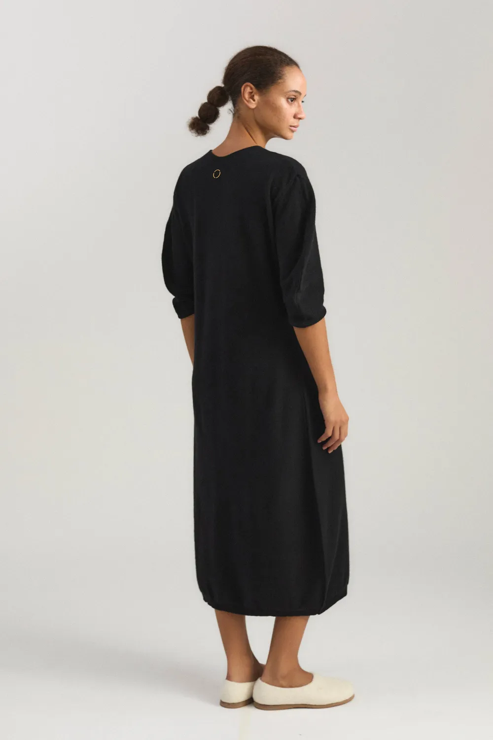 Oyuna Noria Strickkleid Schwarz aus Kaschmir