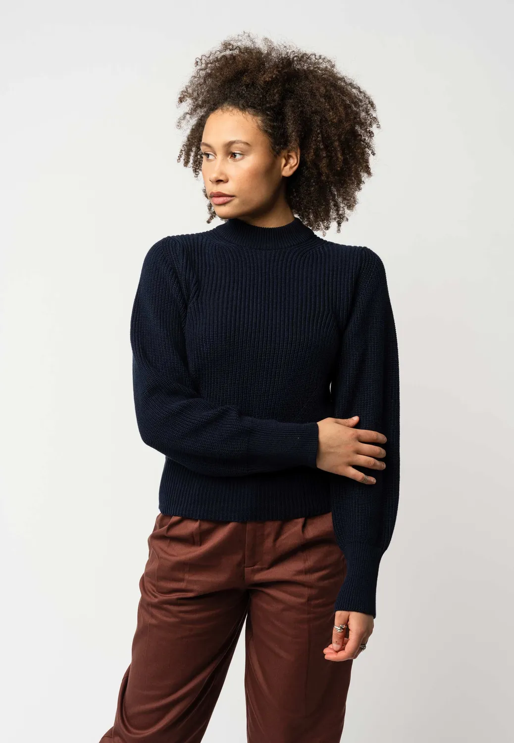 MELA RIYA Strickpullover dunkelbraun M Bio-Baumwolle