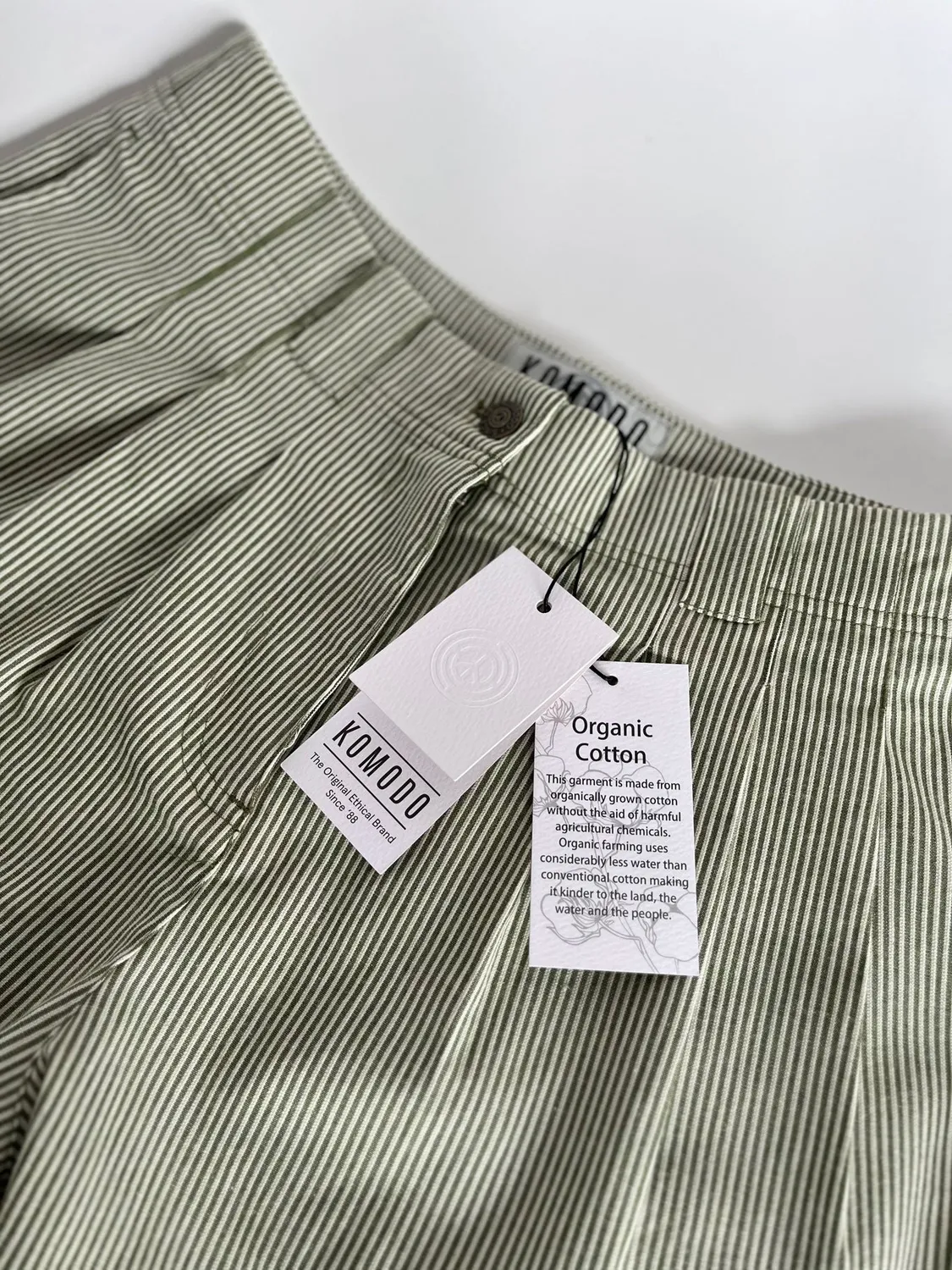 KOMODO LOLA Hose Green Stripe Bio-Baumwolle