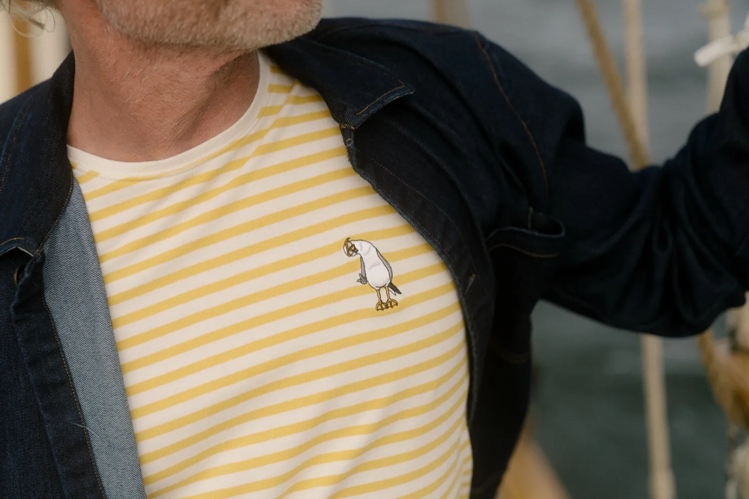 LAKOR Ahoy Mini Flipping Bird T-Shirt cremeweiß
