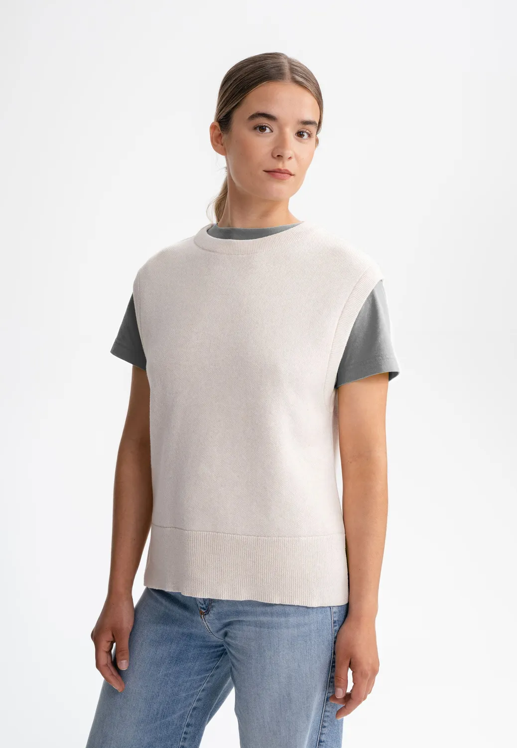 MELA JAMUNA Jacquard Strick Pullunder cream Bio-Baumwolle