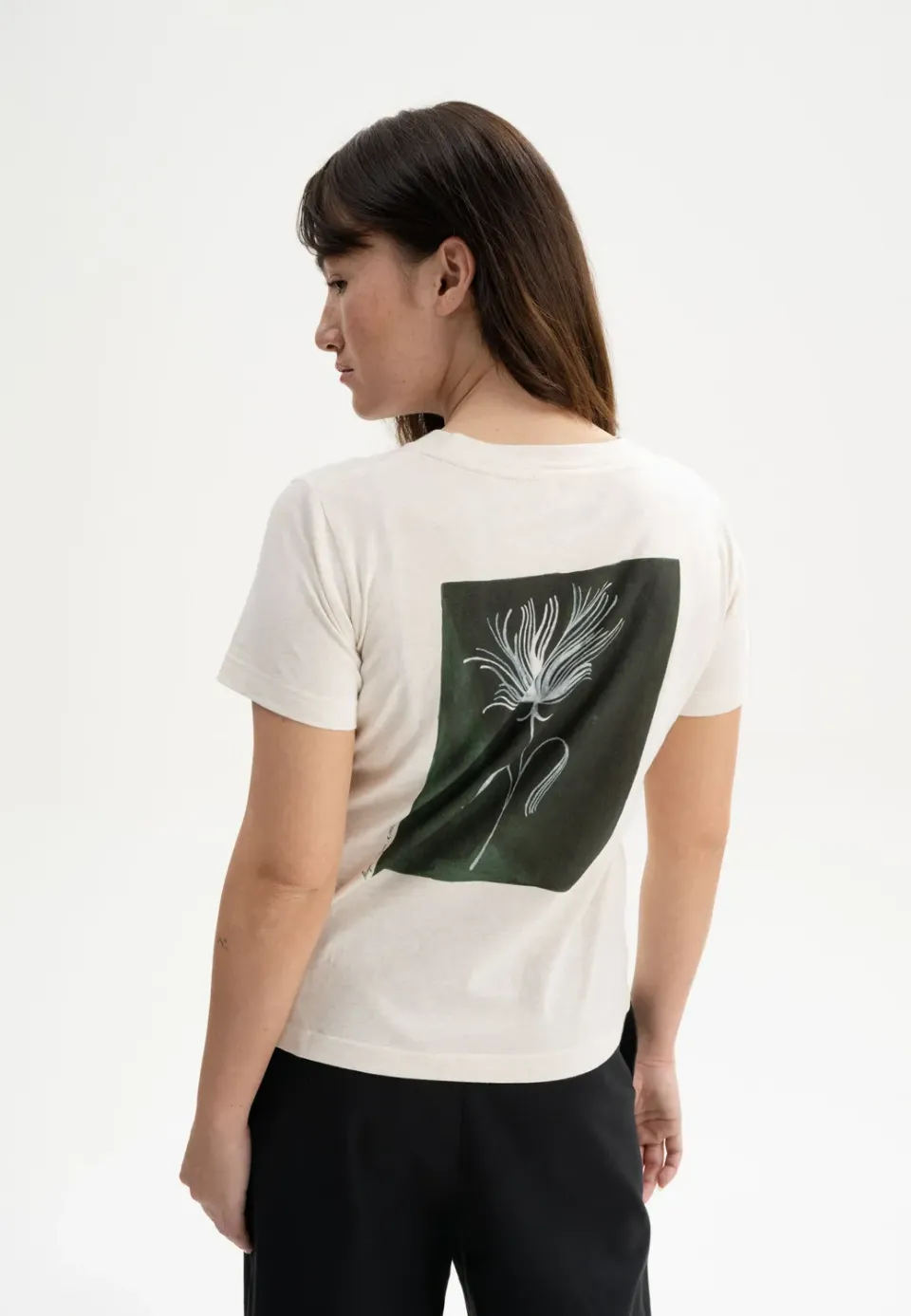 MELA Artist Edition Kaja T-Shirt cream melange grün Bio-Baumwolle
