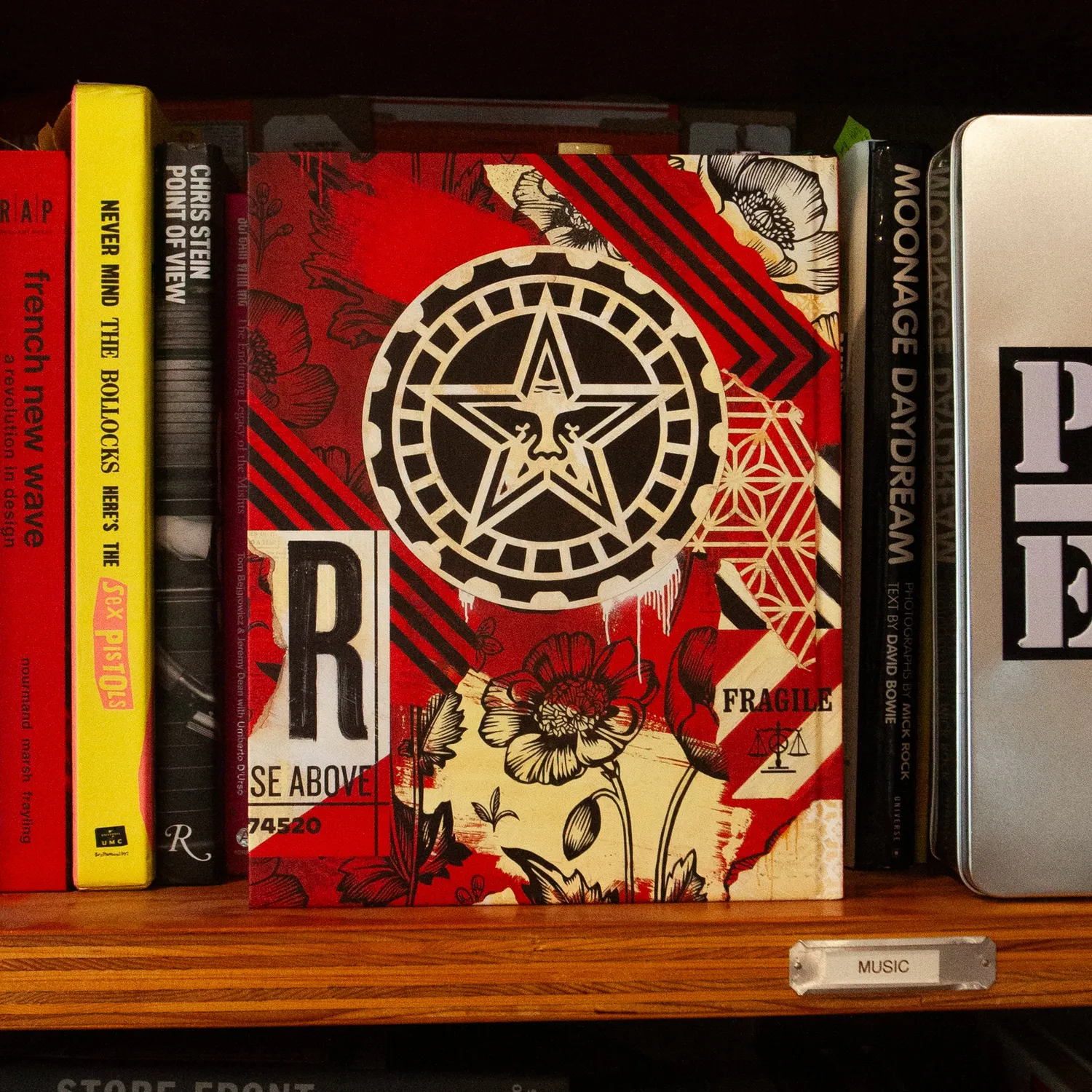 Obey The Art of Shepard Fairey Buch Hardcover signiert