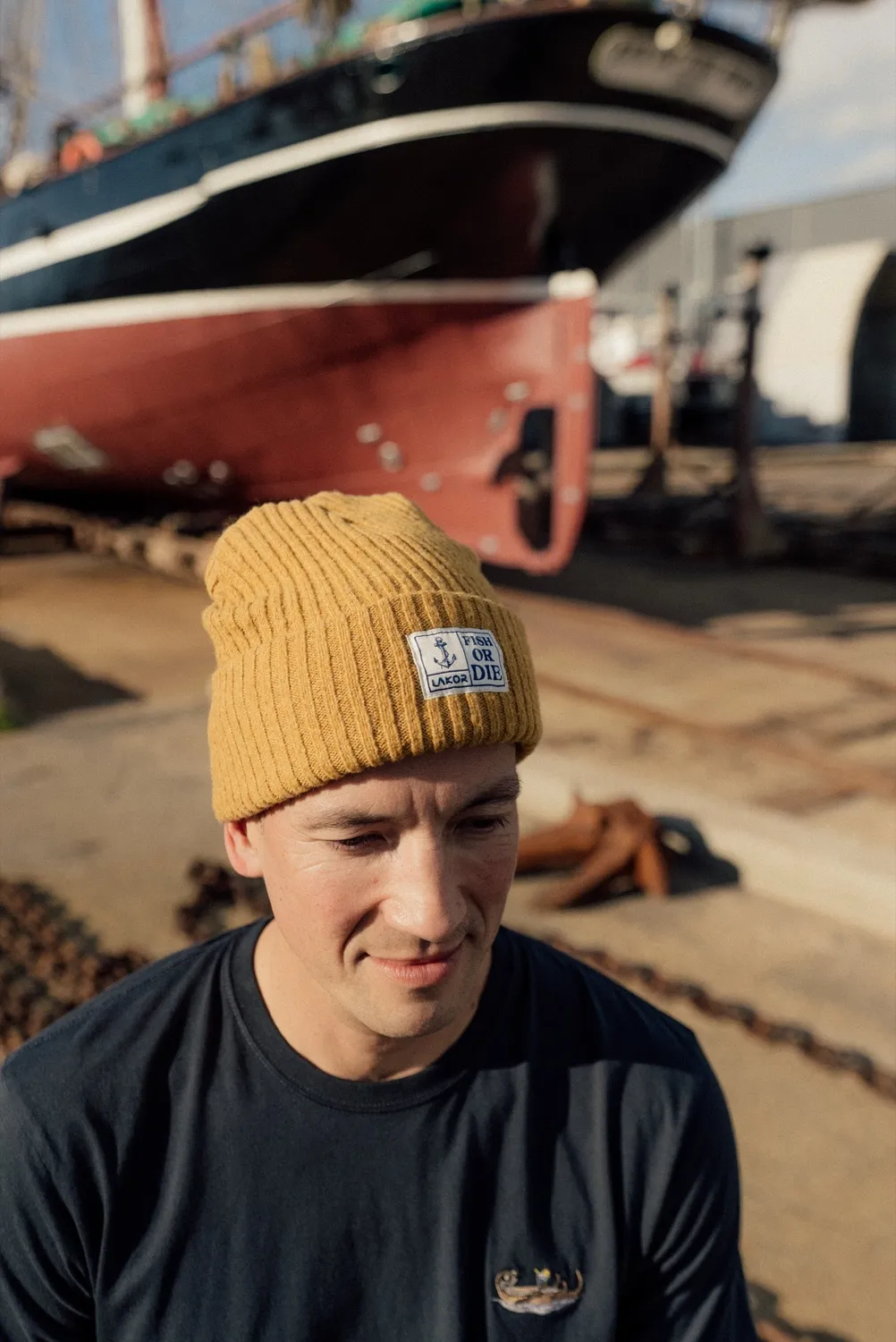 LAKOR Fish or Die Beanie Mütze Gelb