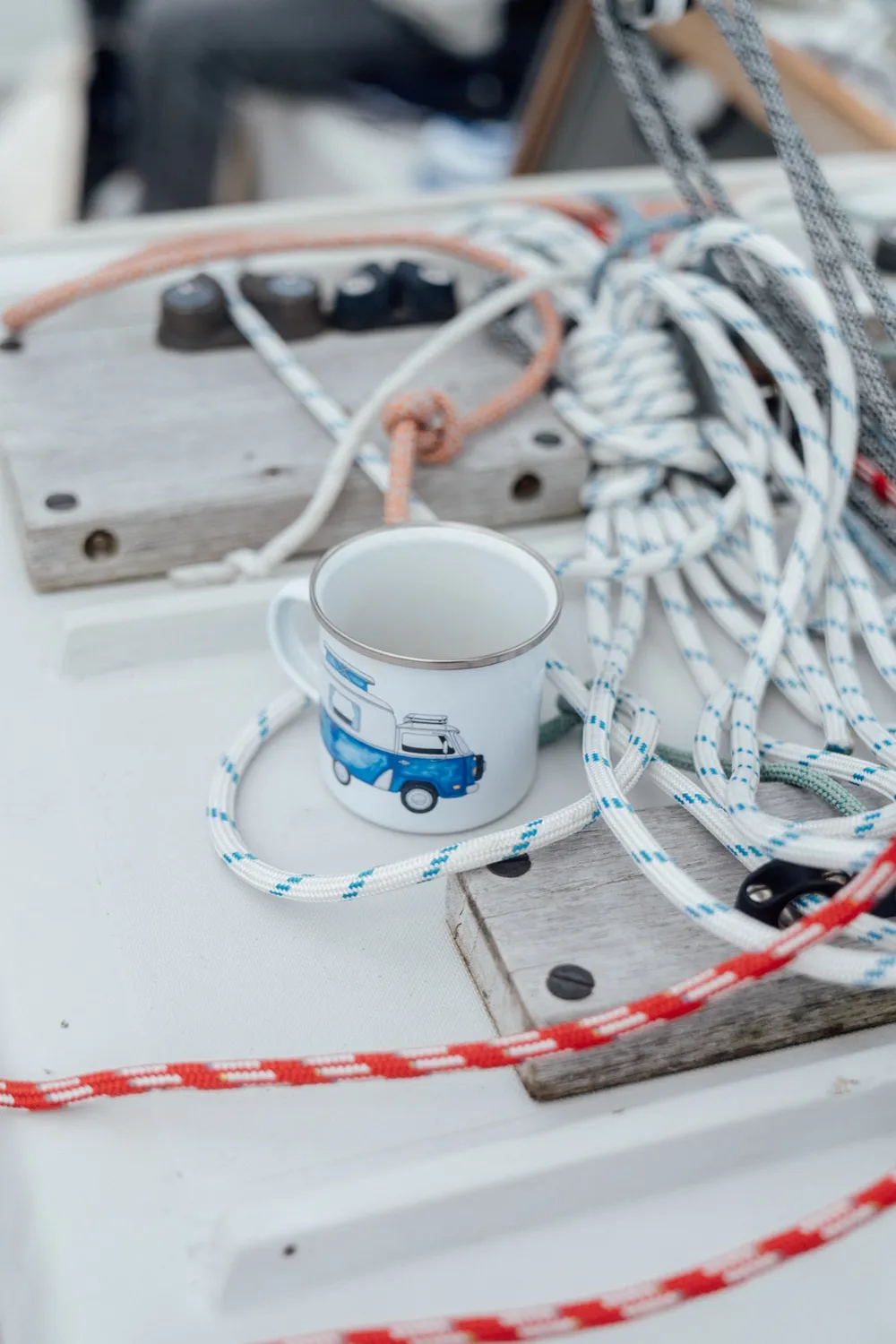 LAKOR Ocean Camper Emaillebecher White Eisen