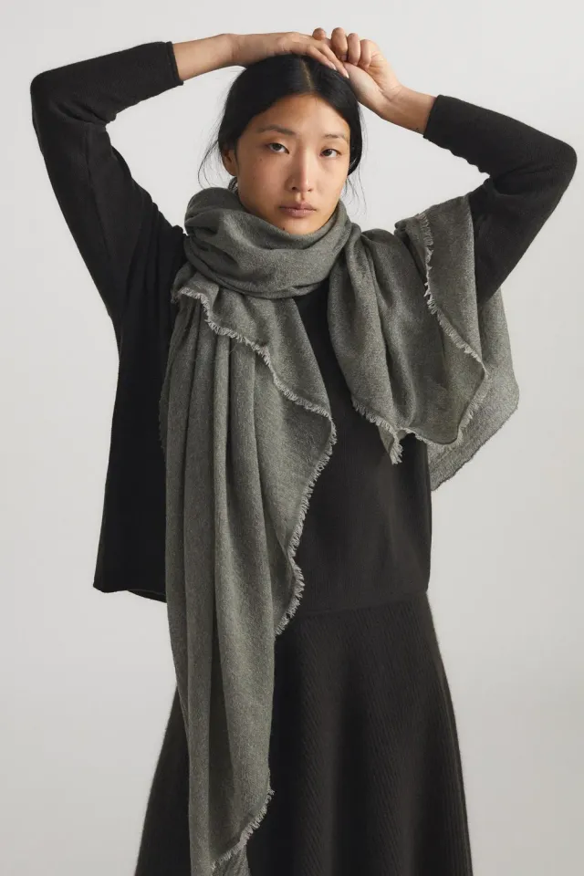 Oyuna Esra Wrap Leaf Cashmere-Tuch extra leicht