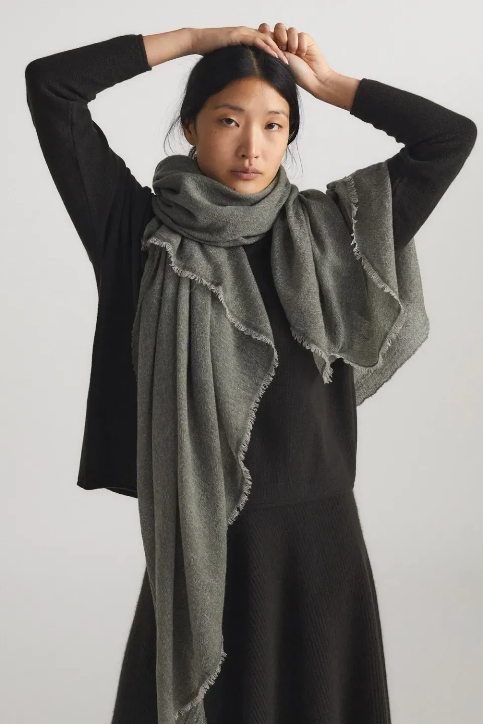 Oyuna Esra Wrap Leaf Cashmere-Tuch extra leicht