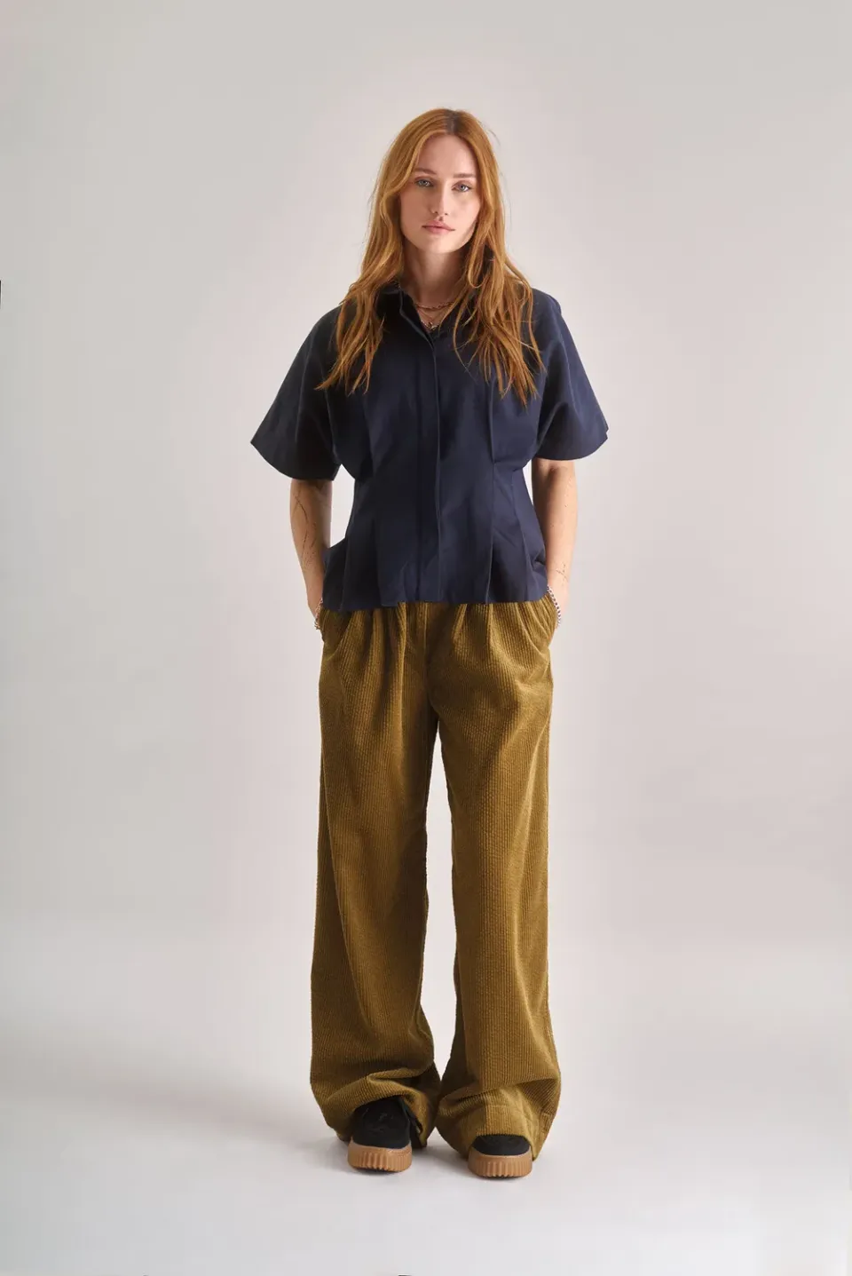 KOMODO LOLA LILLY Cordhose Olive Bio-Baumwolle Damen