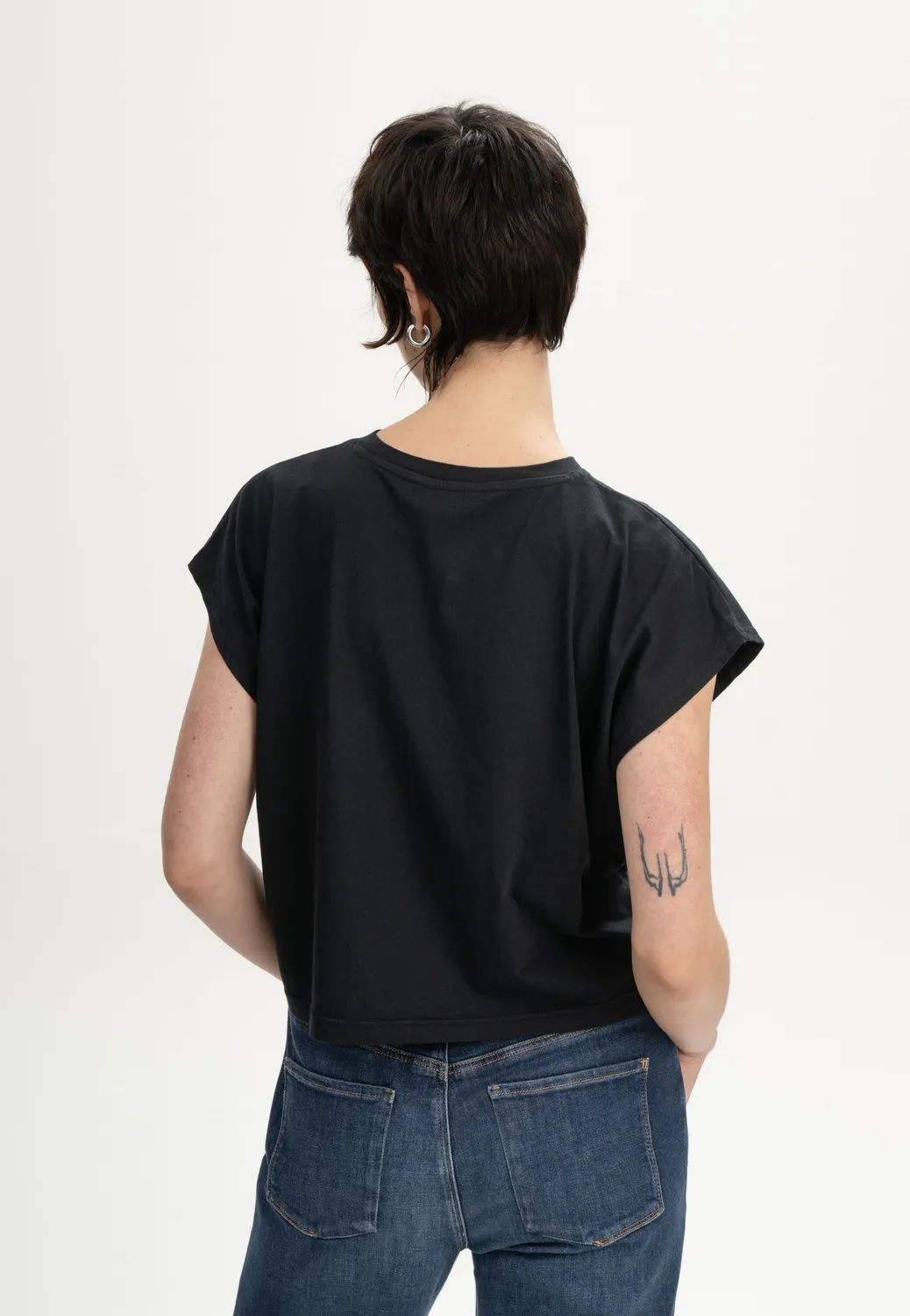 MELA BHAMINI Cropped T-Shirt weiß Bio-Baumwolle