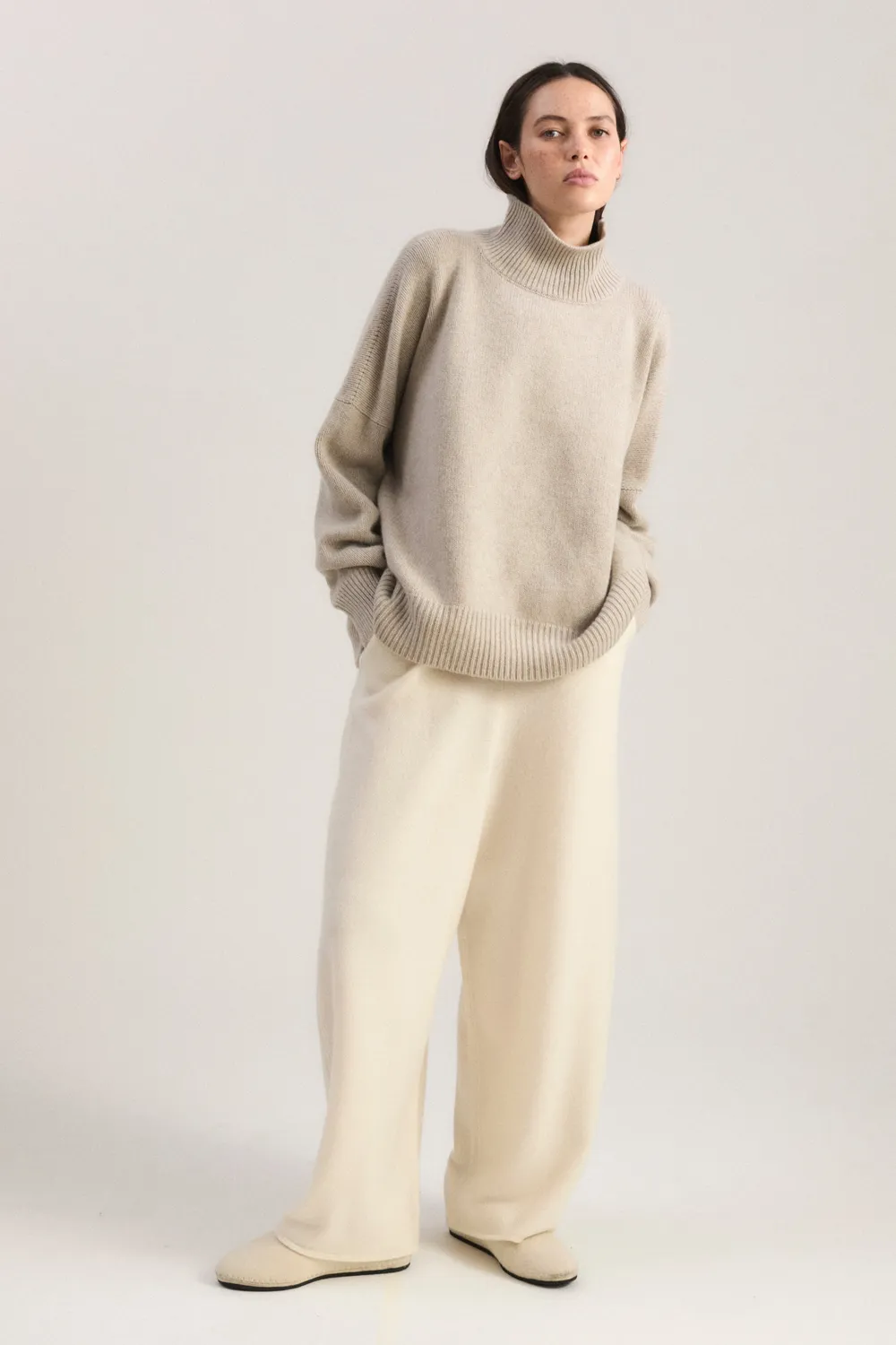 Oyuna Kaila Pullover Feather Rollkragen Kaschmir