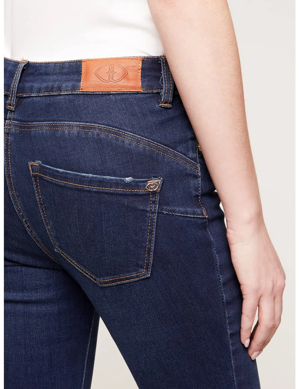 motivi Bianca Flare-Jeans dunkelblau Push-up-Naht