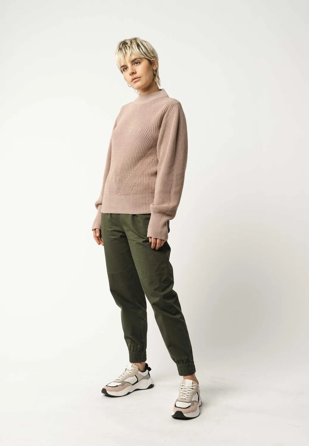 MELA RIYA Strickpullover dunkelbraun M Bio-Baumwolle
