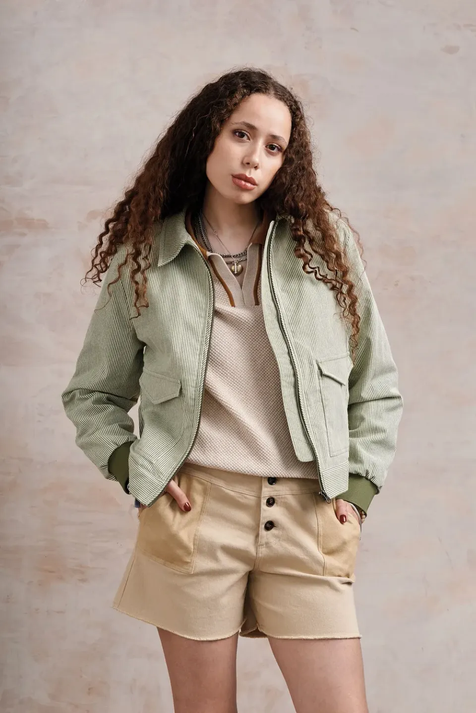 KOMODO DESERT Shorts Damen dunkelsand Größe 8 Stretch