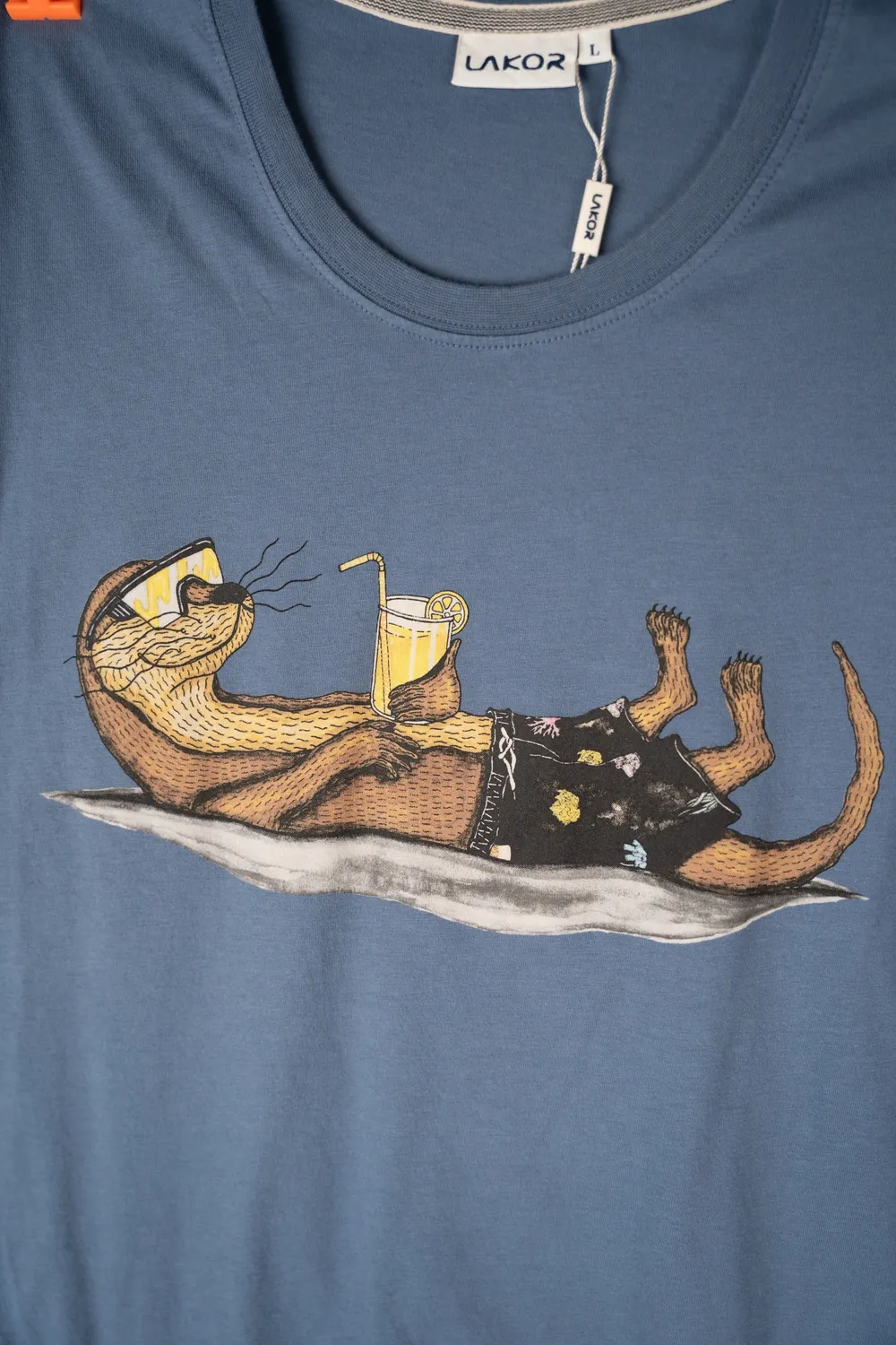 LAKOR An Otter Vacation T-Shirt Bering Sea Bio-Baumwolle
