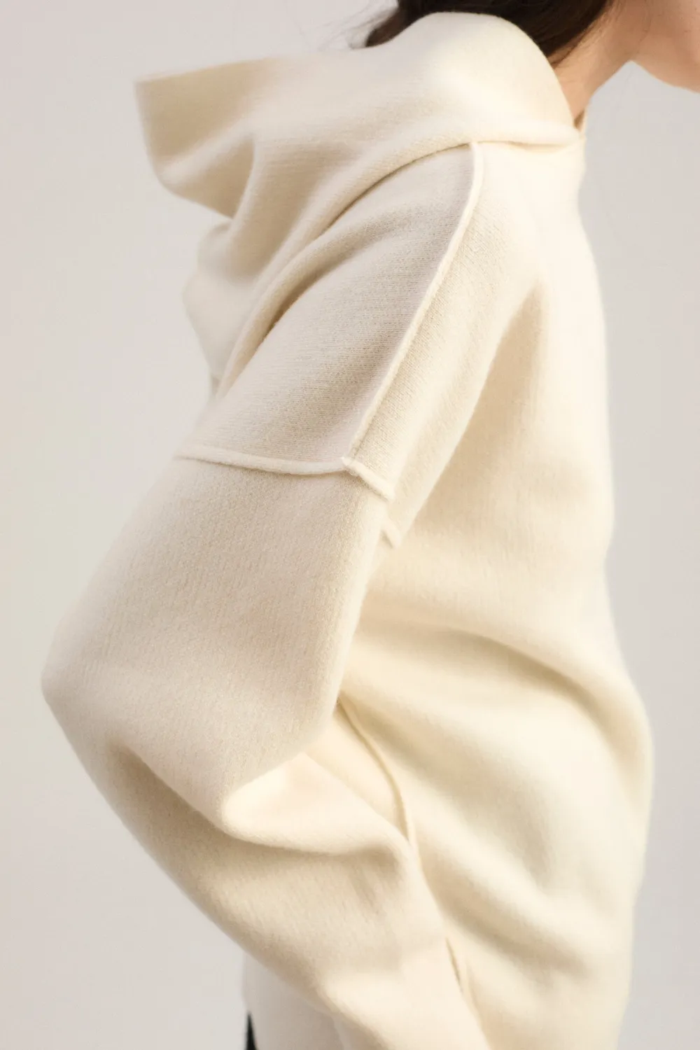 Oyuna Seku Hoodie Ivory Cashmere wendbar