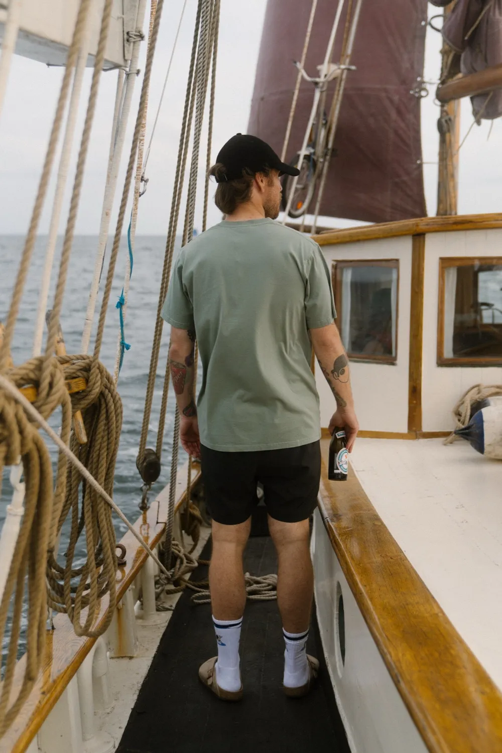 LAKOR Shark Shaka T-Shirt Sea Spray Bio-Baumwolle