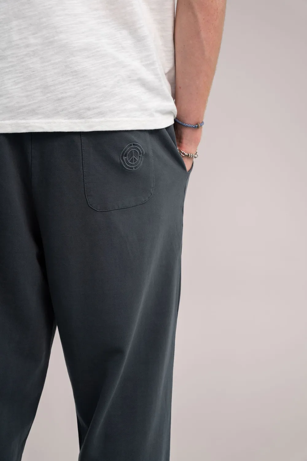 KOMODO ADAM Jogger Washed Black Bio-Baumwolle