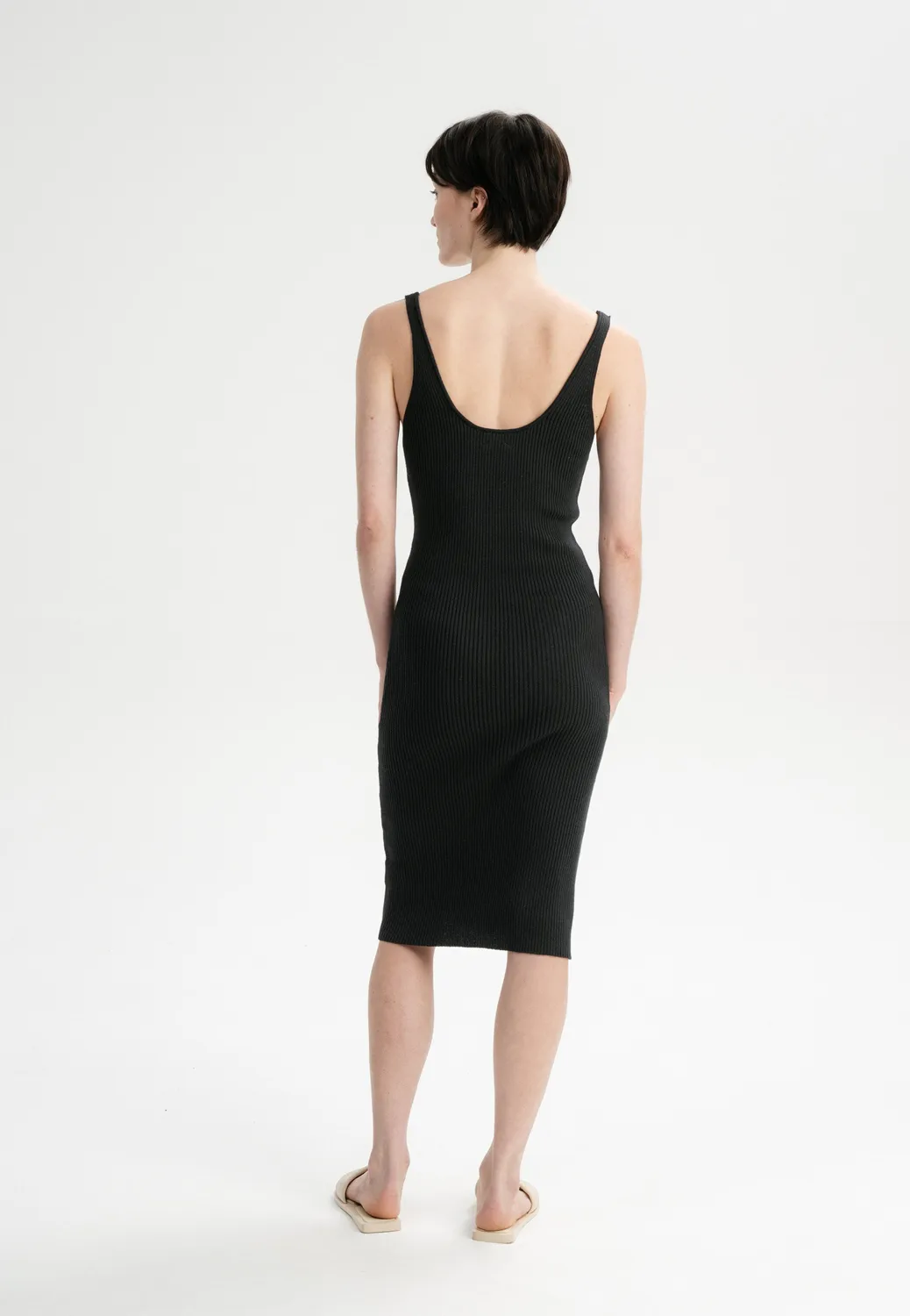 MELA Dija Strick-Kleid schwarz Bio-Baumwolle Midi