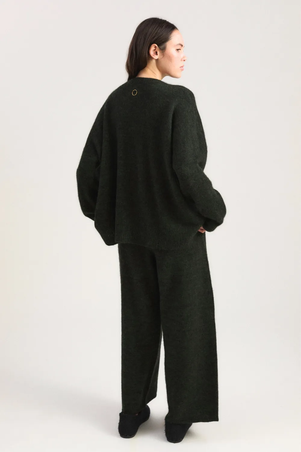 Oyuna Sym Hose Pine Jet Damen cropped