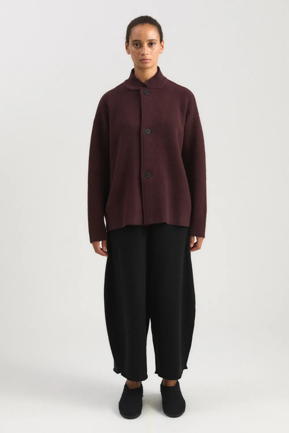 Oyuna Wind Jacke Carob Ink Kaschmir-Jacke relaxed