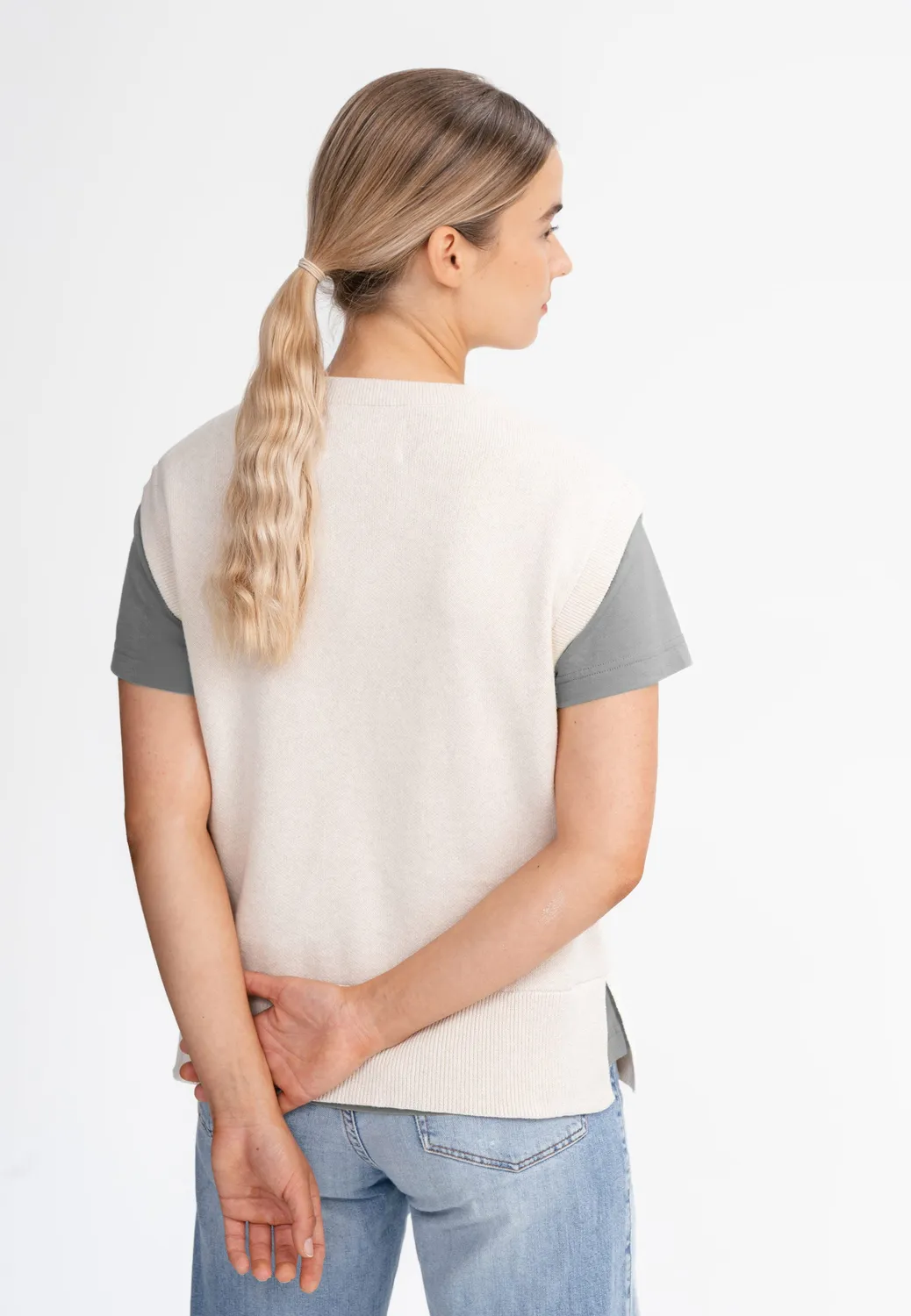 MELA JAMUNA Jacquard Strick Pullunder cream Bio-Baumwolle