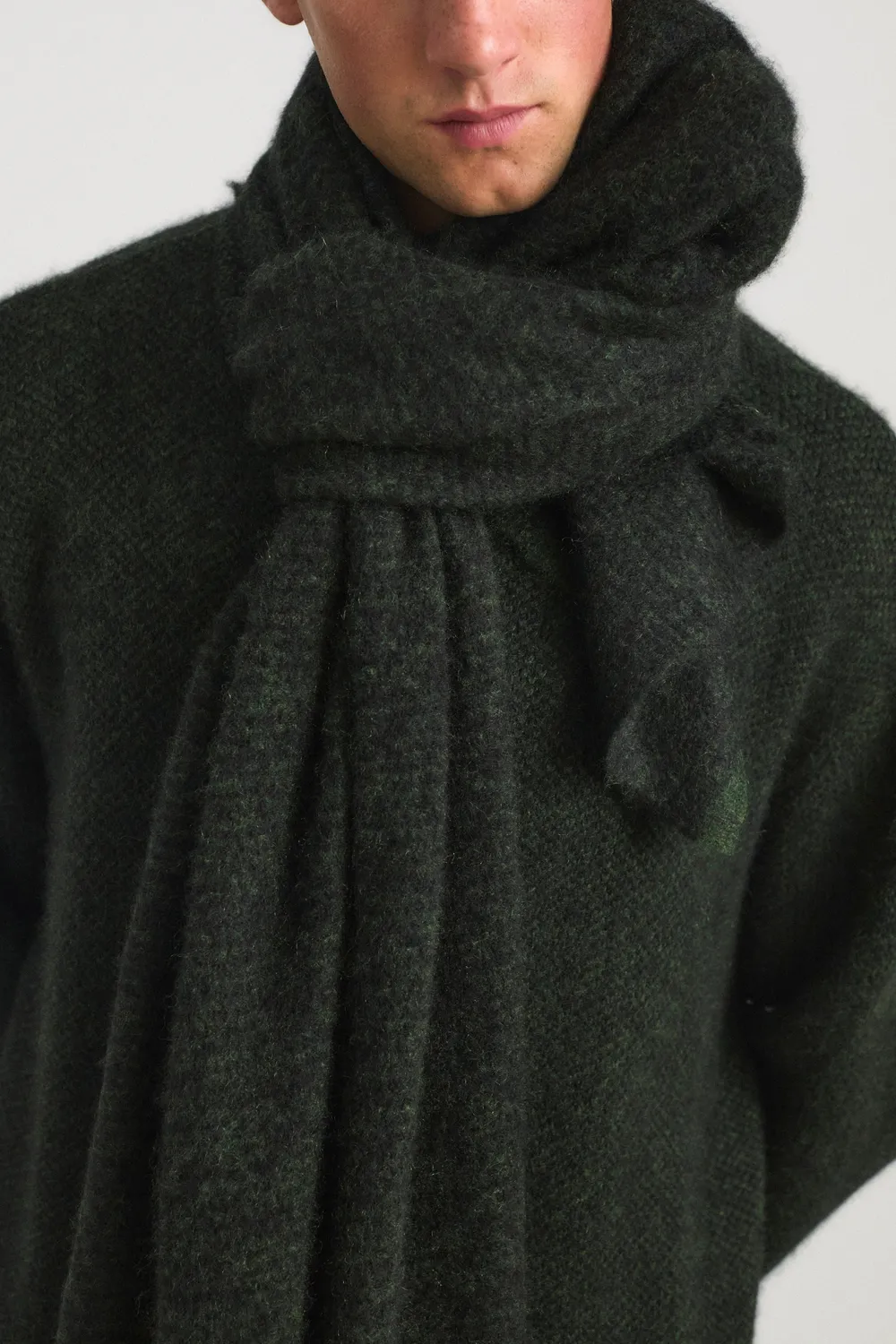 Oyuna Duara Schal Pine Jet Seide Cashmere
