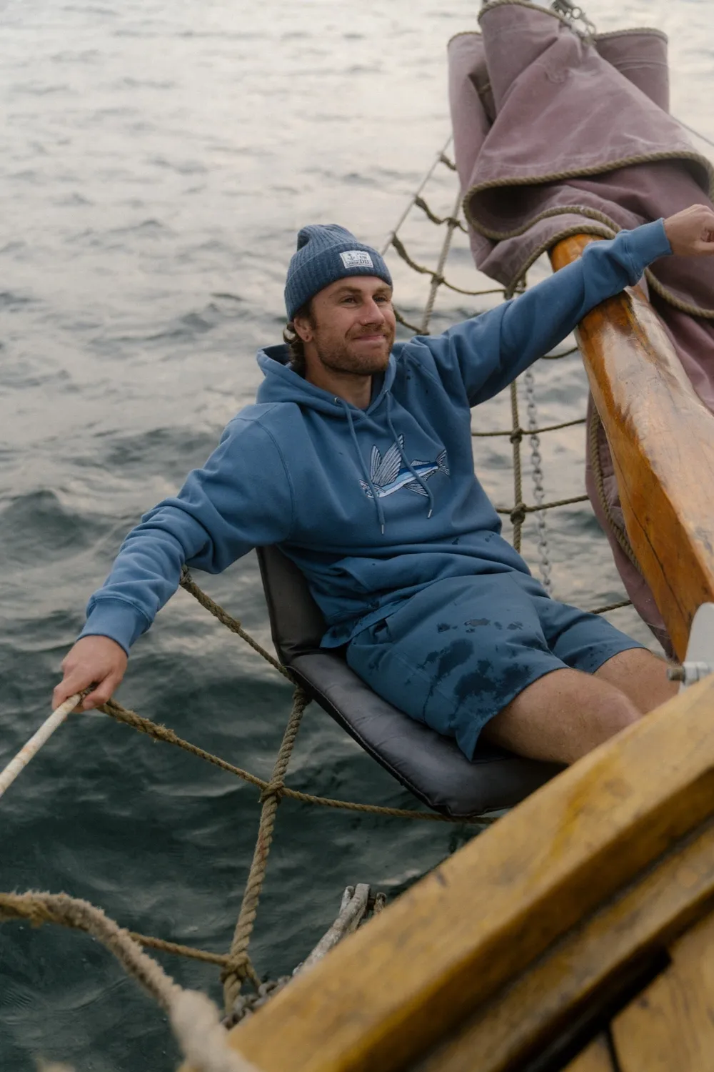 LAKOR Fly Fish Hoodie Bering Sea Bio-Baumwolle